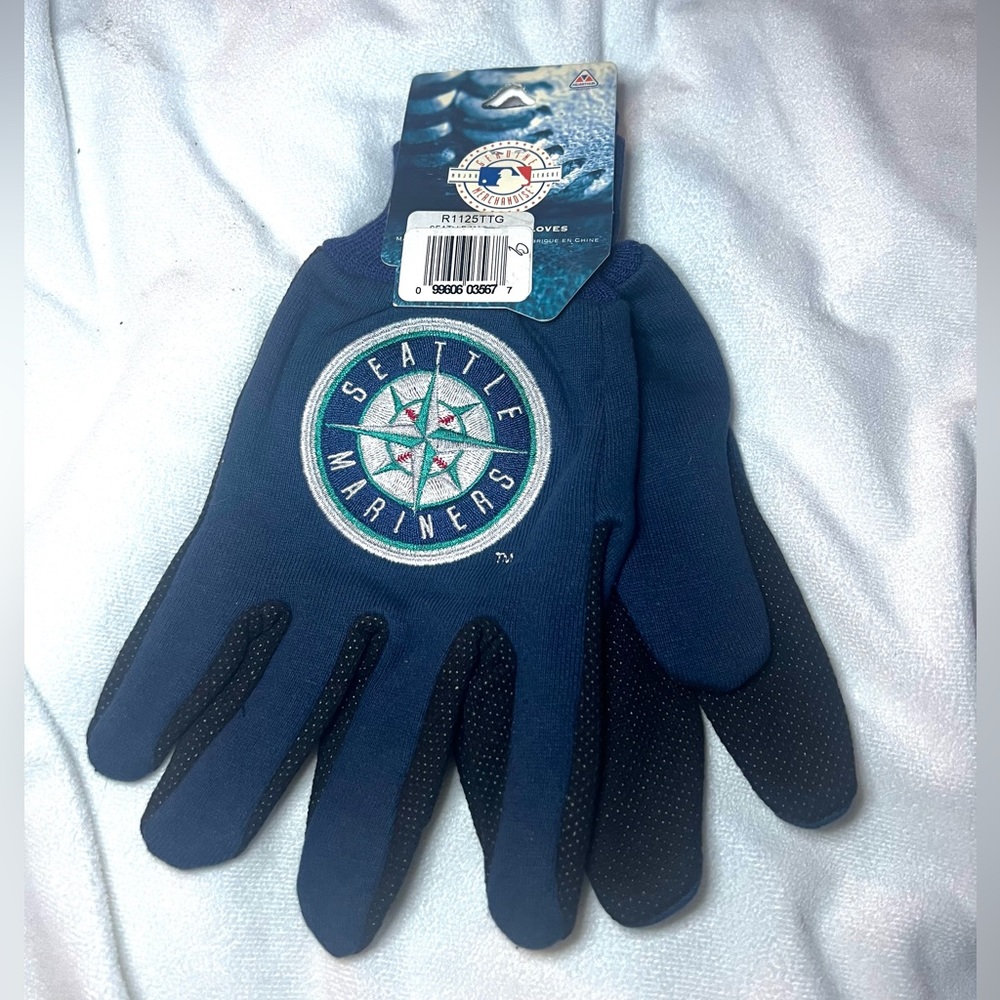 Seattle Mariners Baseball Team Gloves 🧤 *NWT*